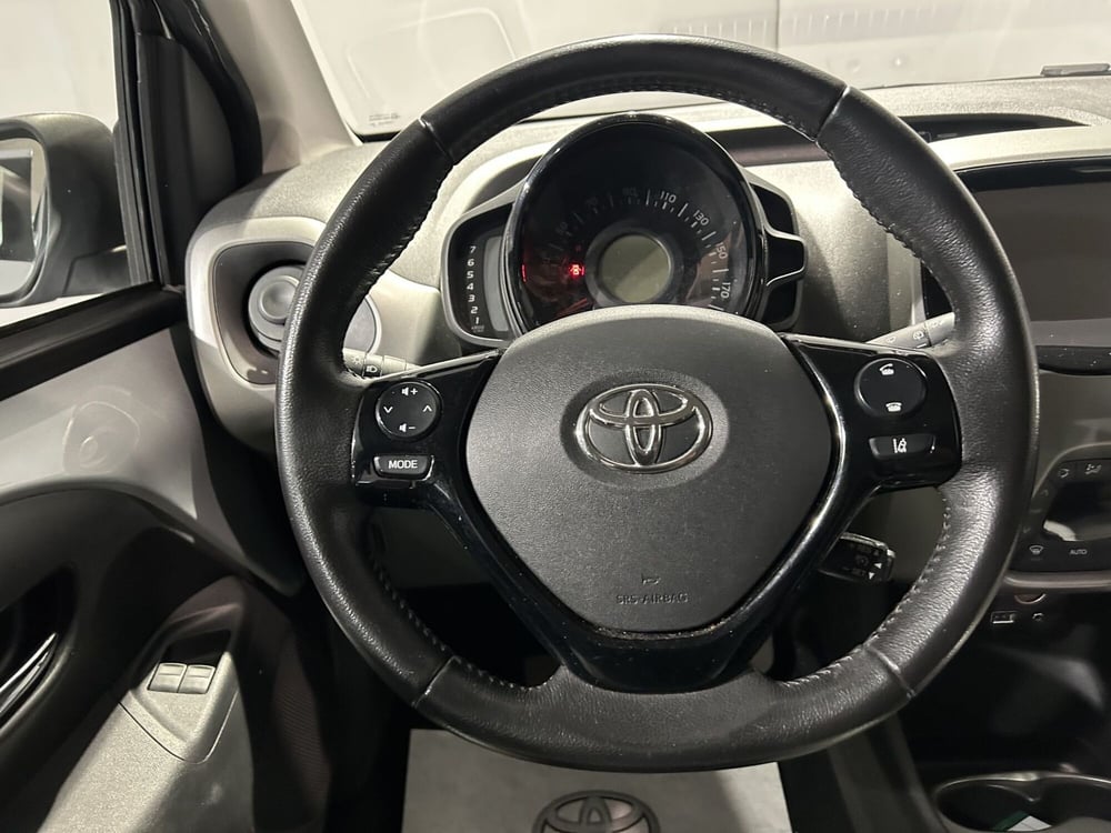 Toyota Aygo usata a Milano (10)