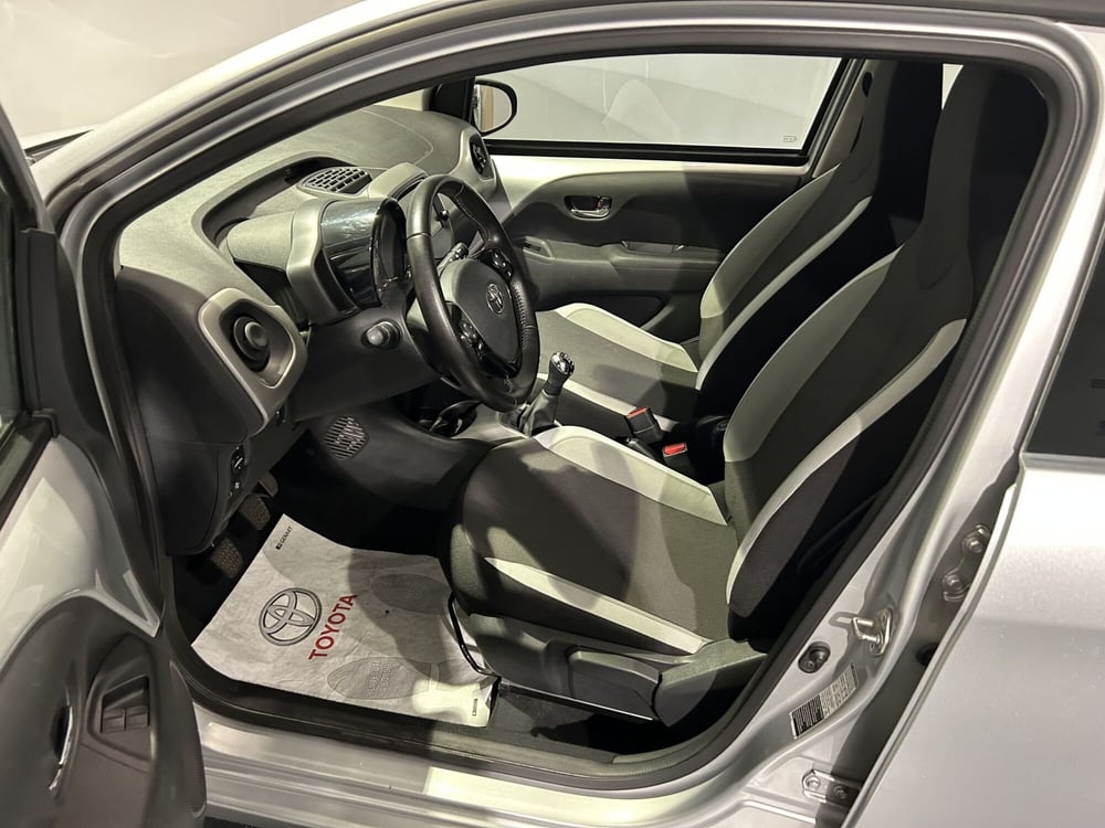 Toyota Aygo usata a Milano (12)