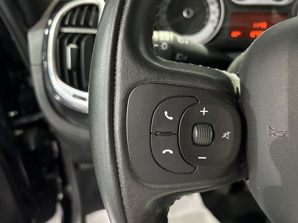 Fiat 500L usata a Milano (16)
