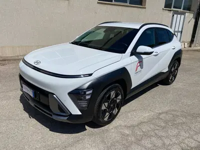 Hyundai Kona HEV 1.6 DCT XLine del 2025 usata a Vasto