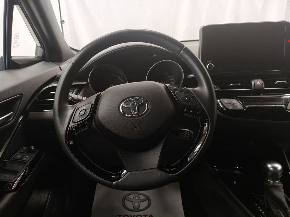 Toyota Toyota C-HR usata a Roma (10)