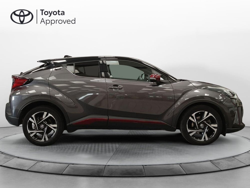 Toyota Toyota C-HR usata a Roma (16)