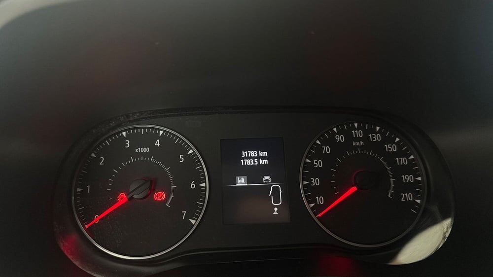 Dacia Sandero usata a Viterbo (13)