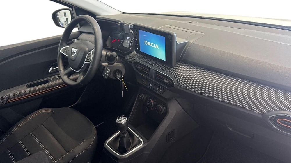 Dacia Sandero usata a Viterbo (7)