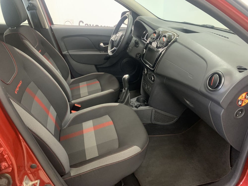 Dacia Sandero usata a Ferrara (16)