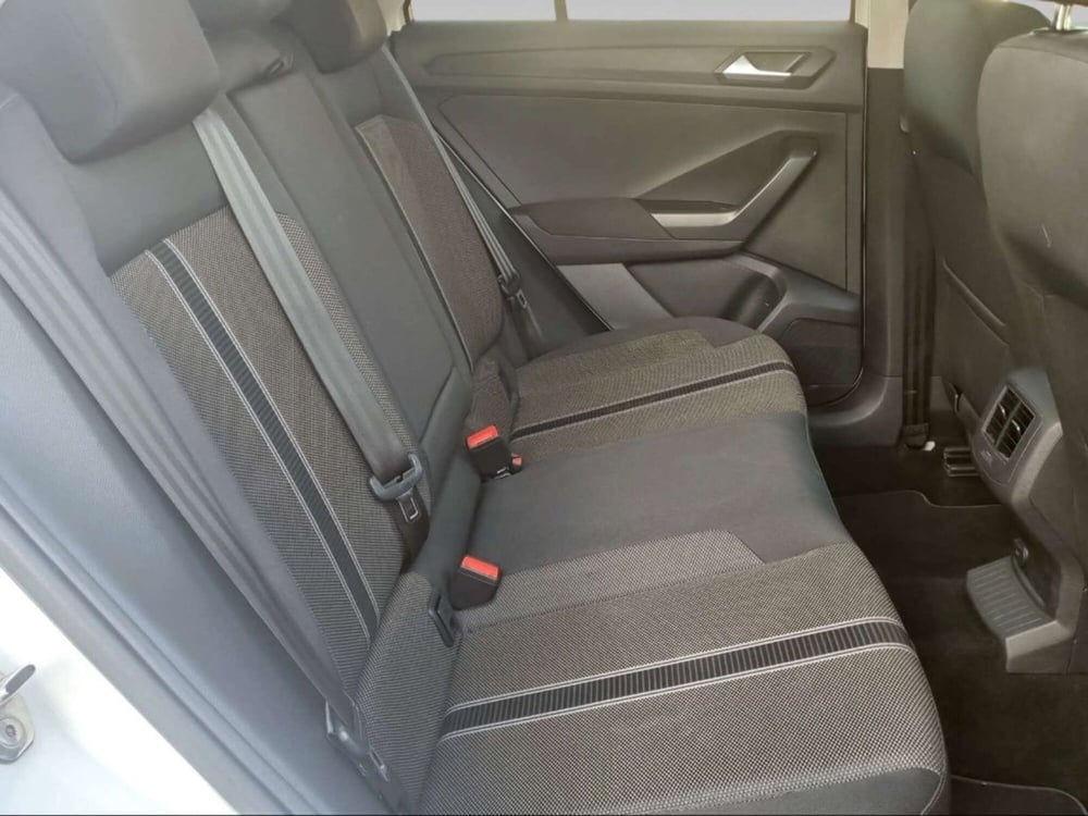 Volkswagen T-Roc usata a Livorno (9)