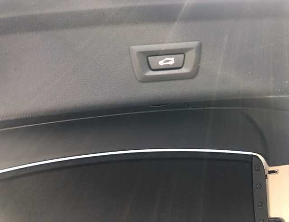 BMW Serie 6 Gran Turismo usata a Lucca (9)