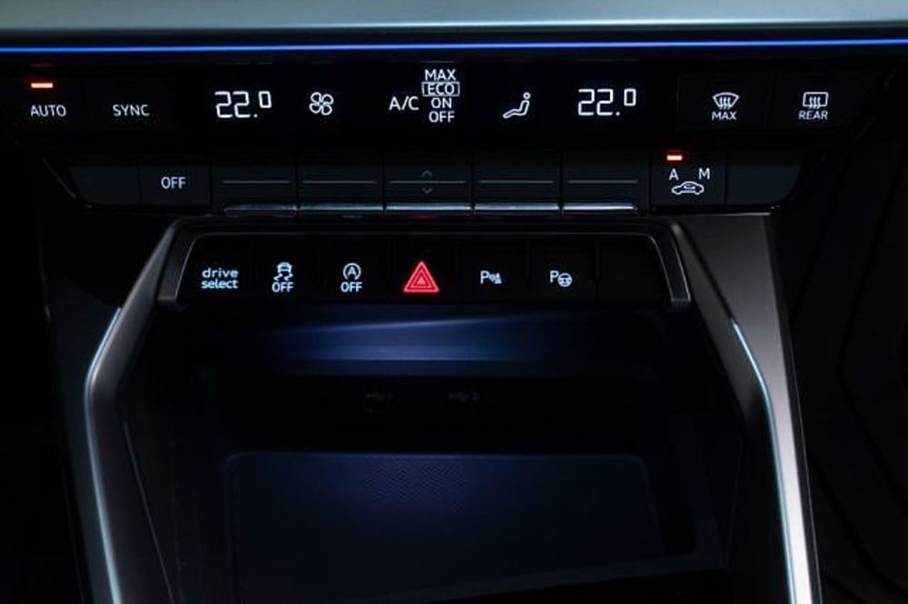 Audi S3 Sportback usata a Novara (7)