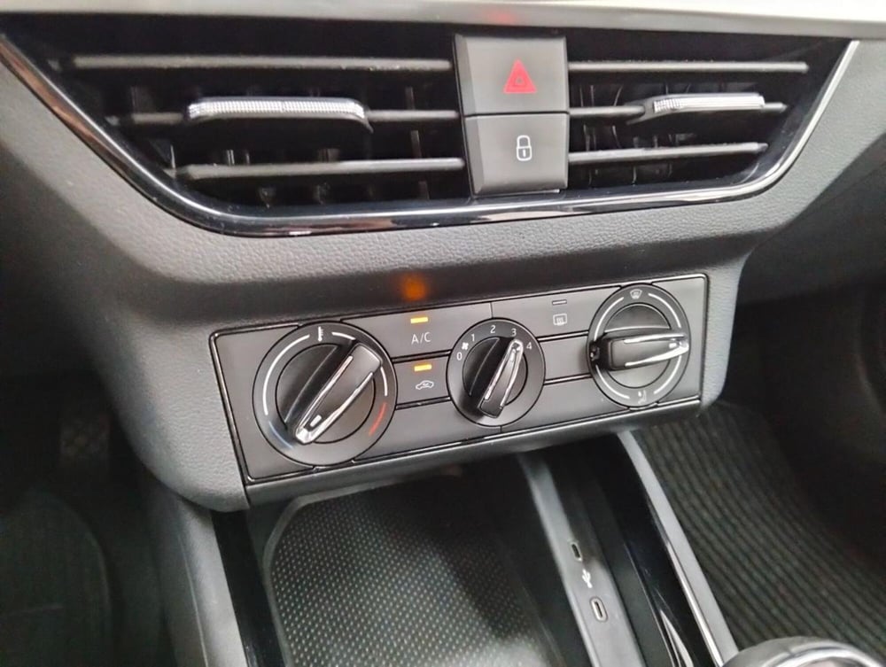 Skoda Kamiq usata a Como (16)