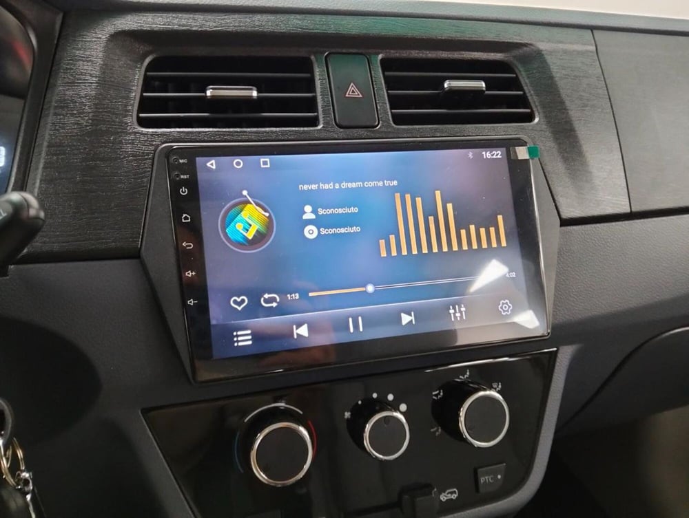 Kia e-Niro nuova a Como (15)