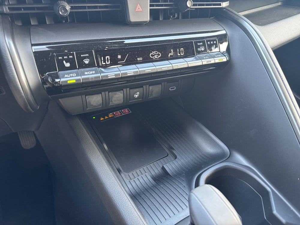Toyota Toyota C-HR nuova a Ferrara (13)