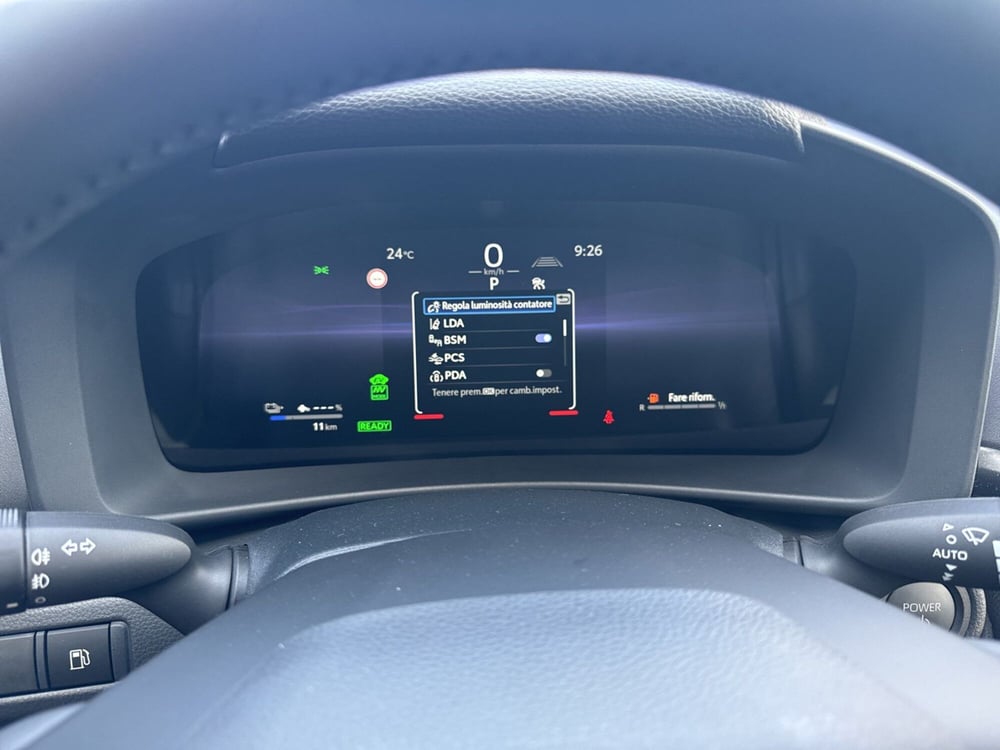 Toyota Toyota C-HR nuova a Ferrara (14)
