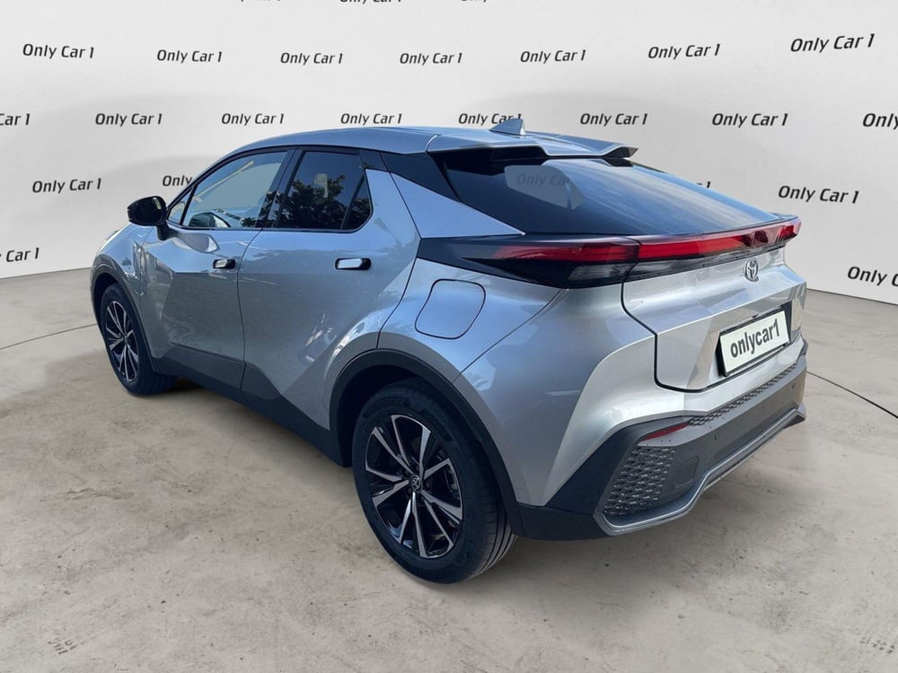 Toyota Toyota C-HR nuova a Ferrara (5)