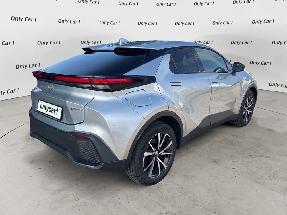Toyota Toyota C-HR nuova a Ferrara (6)