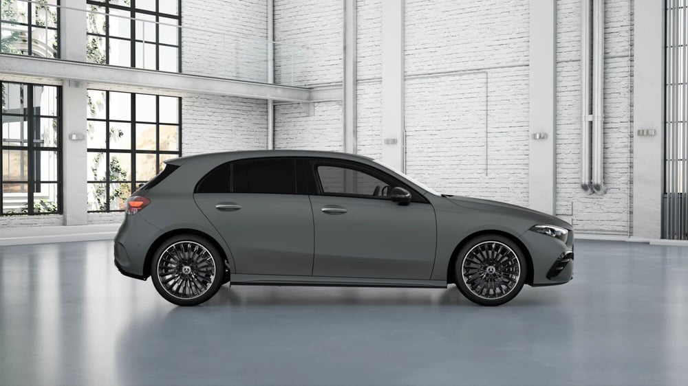 Mercedes-Benz Classe A nuova a Pescara (4)