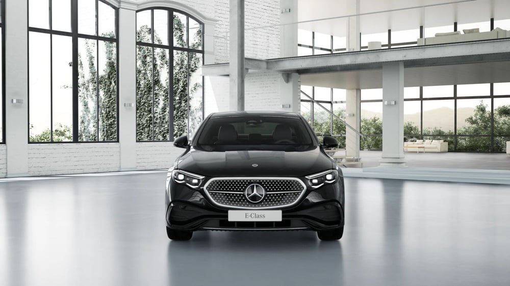 Mercedes-Benz Classe E nuova a Pescara (4)