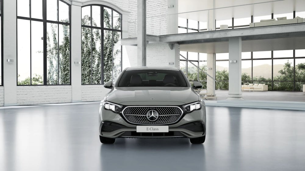 Mercedes-Benz Classe E nuova a Pescara (3)