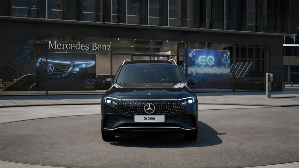 Mercedes-Benz EQB nuova a Pescara (3)
