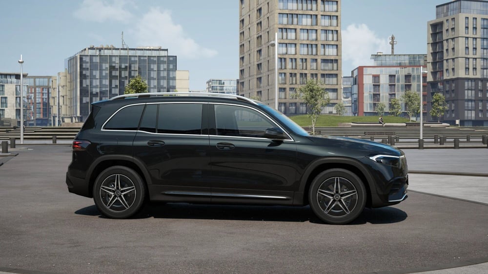 Mercedes-Benz EQB nuova a Pescara (4)