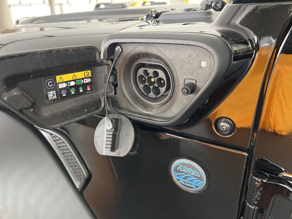 Jeep Wrangler Unlimited nuova a Pisa (12)
