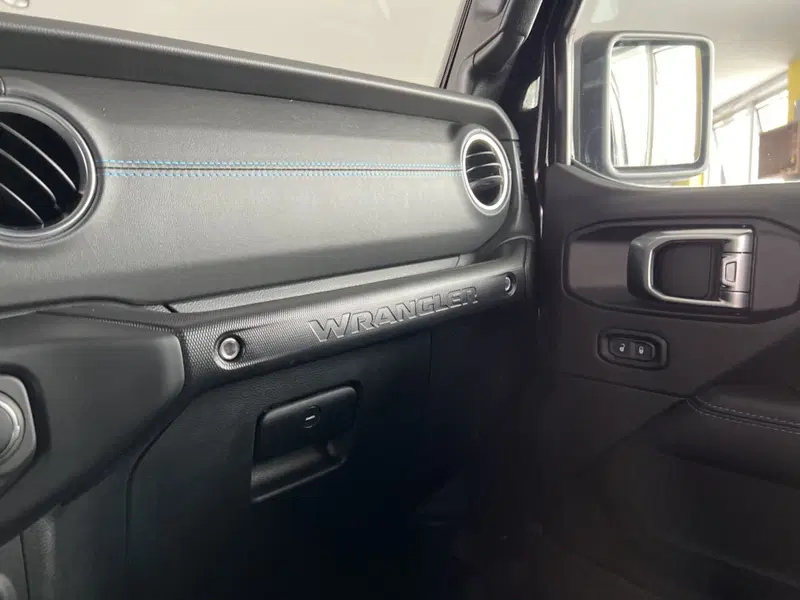 Jeep Wrangler Unlimited nuova a Pisa (15)
