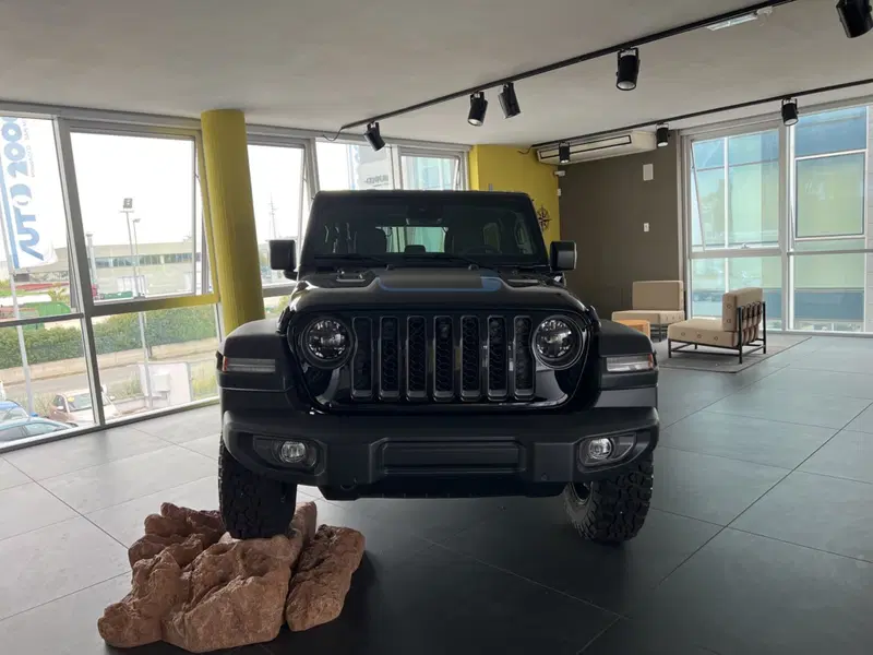 Jeep Wrangler Unlimited nuova a Pisa (2)