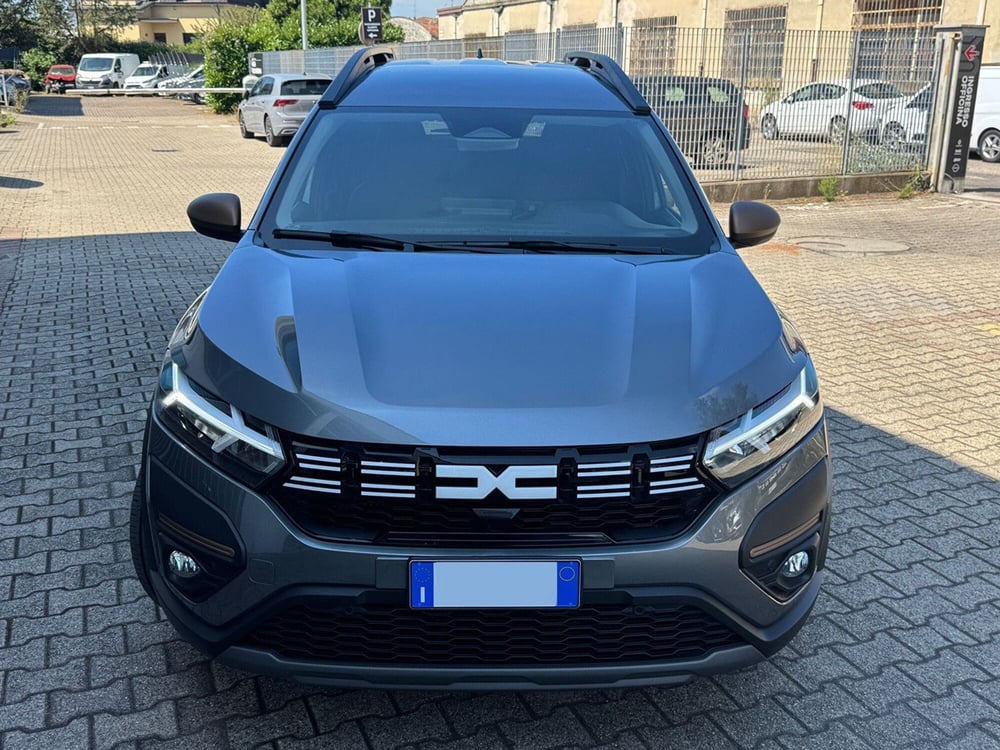 Dacia Jogger nuova a Pavia (4)