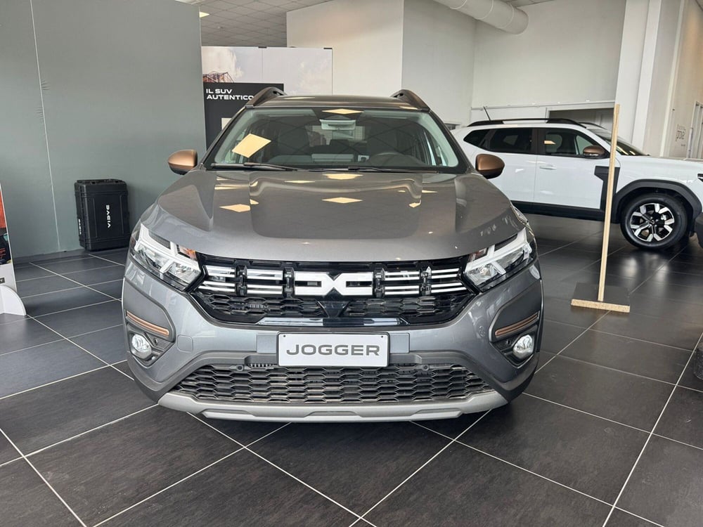 Dacia Jogger nuova a Pavia (2)