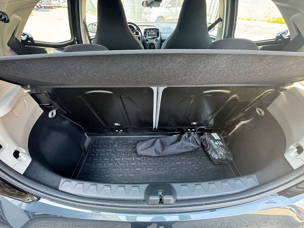 Toyota Aygo usata a Pavia (9)