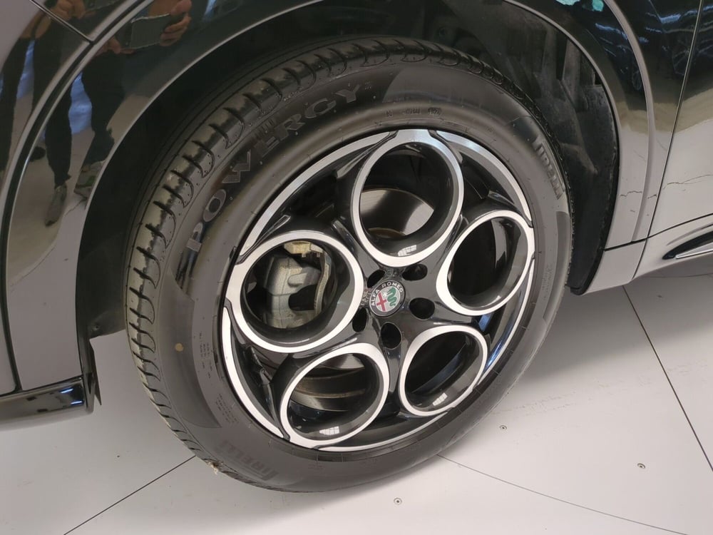 Alfa Romeo Tonale usata a Avellino (11)