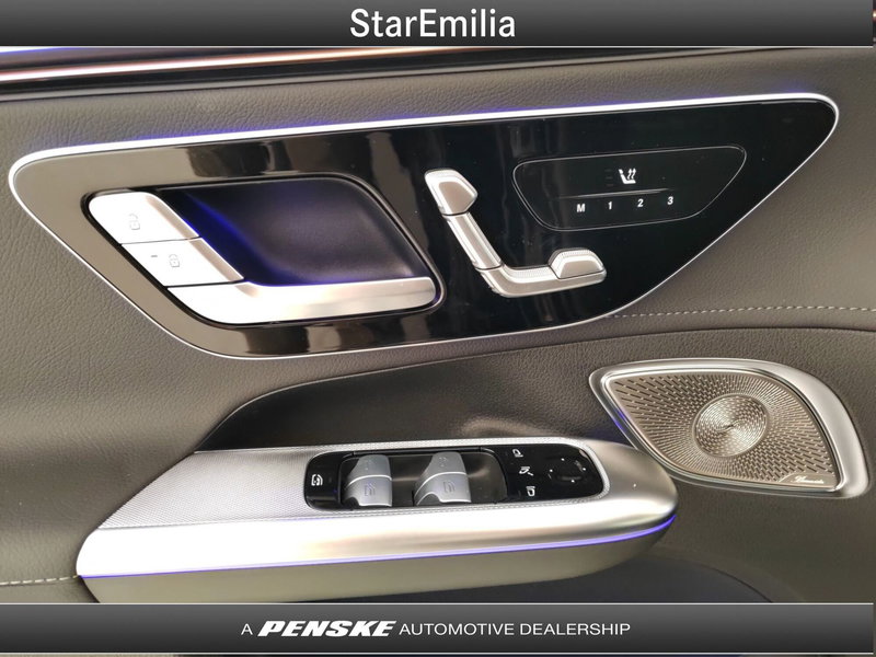 Mercedes-Benz EQE nuova a Bologna (19)