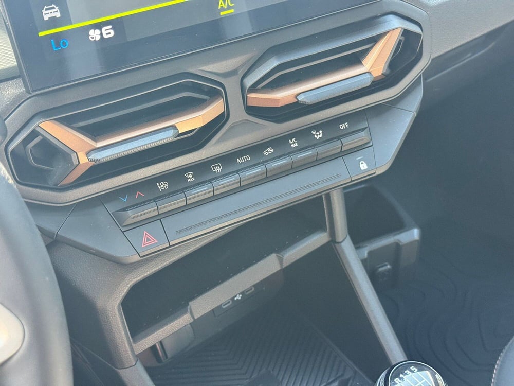 Dacia Duster usata a Pavia (12)