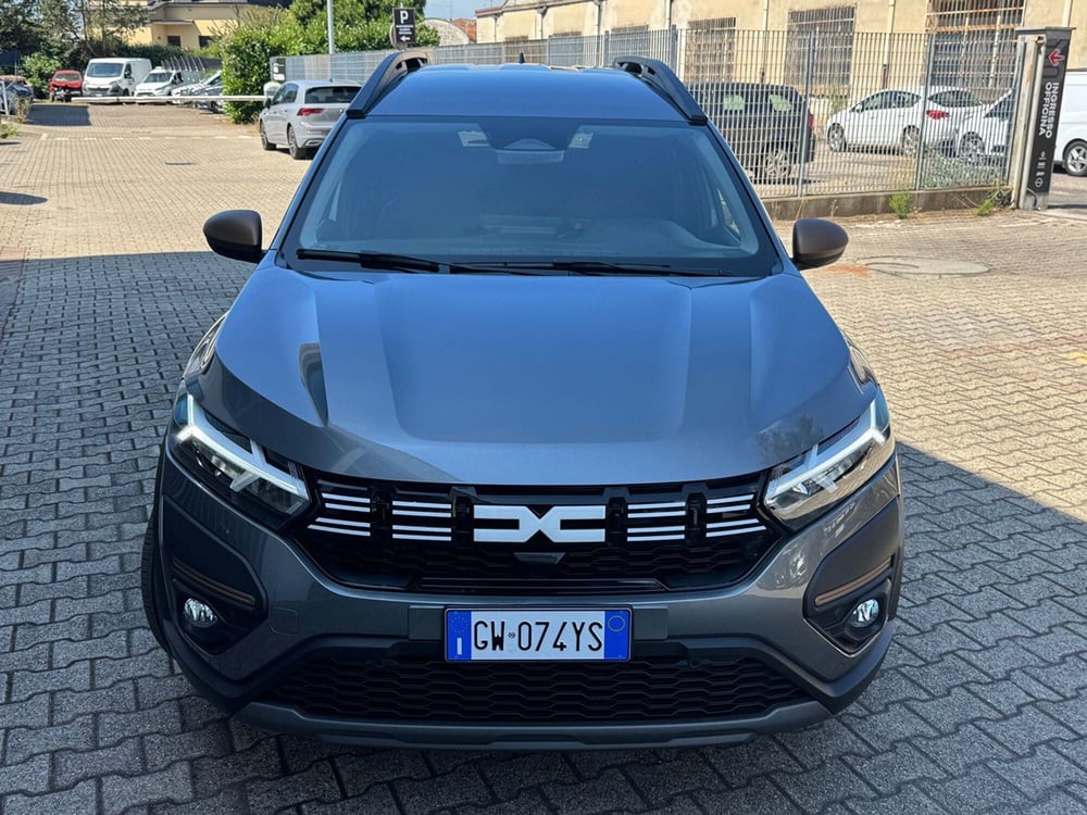 Dacia Jogger nuova a Pavia (2)