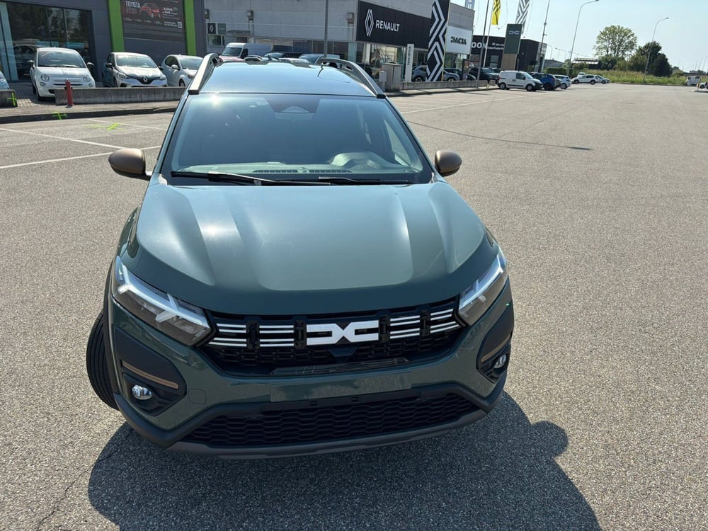 Dacia Jogger nuova a Pavia (5)