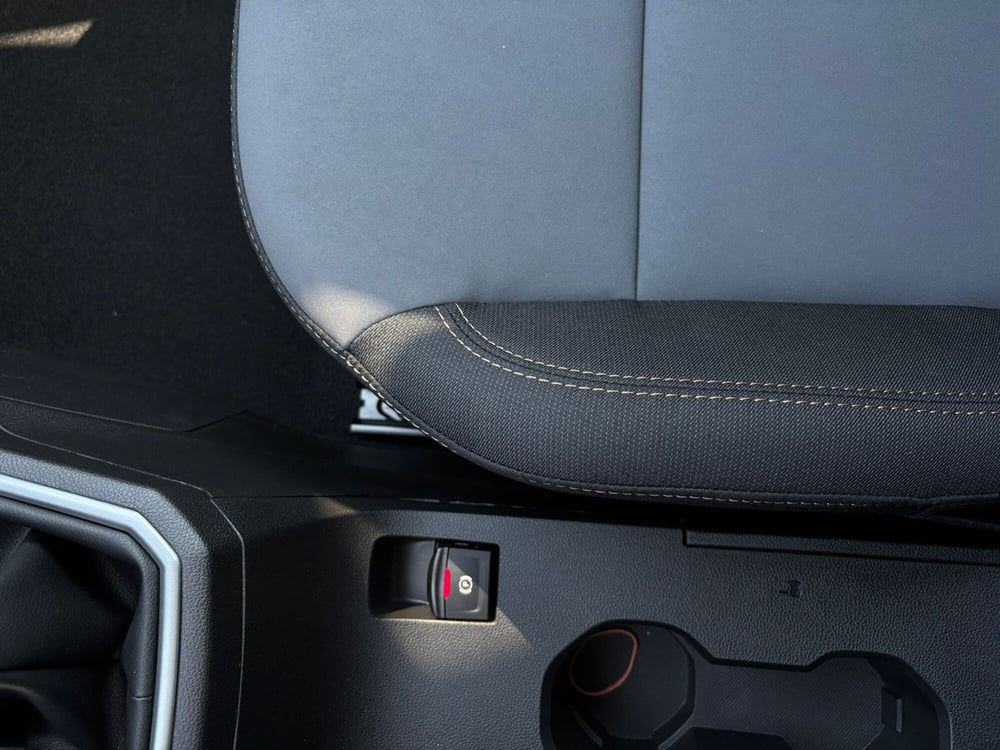 Dacia Jogger nuova a Pavia (8)