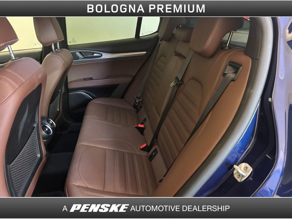 Alfa Romeo Stelvio usata a Bologna (16)