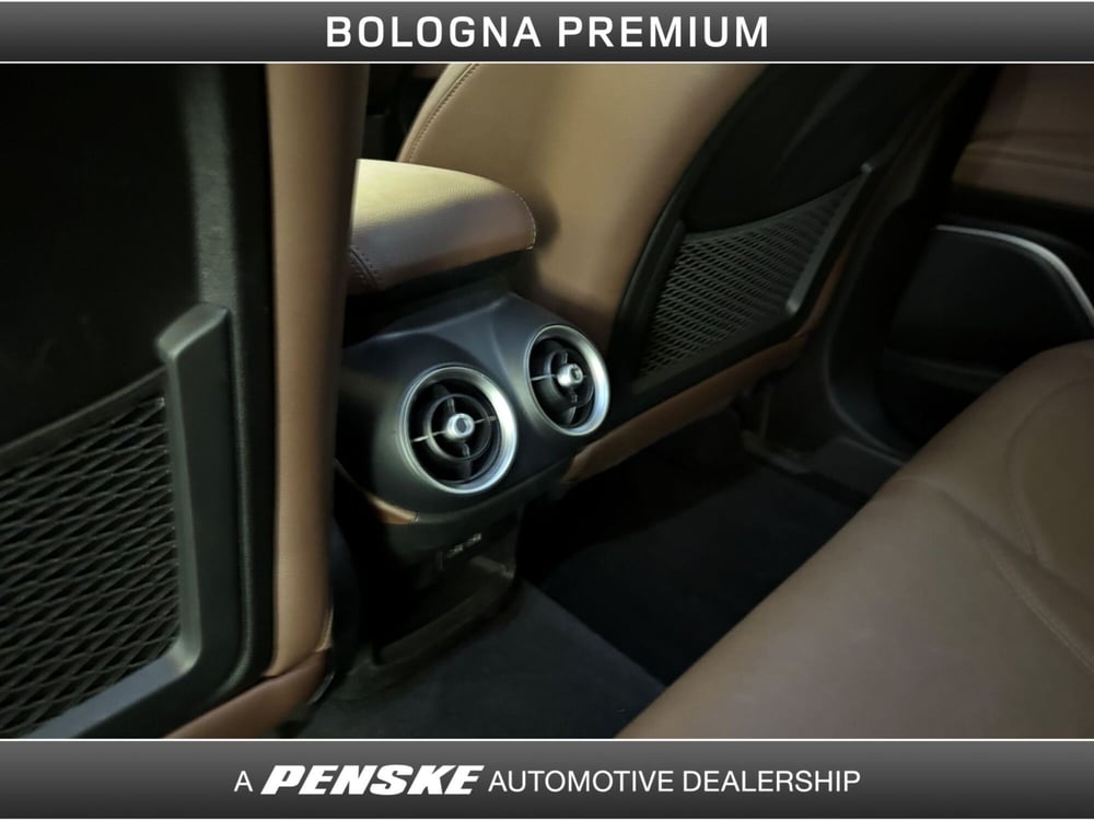 Alfa Romeo Stelvio usata a Bologna (17)