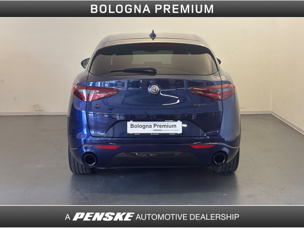 Alfa Romeo Stelvio usata a Bologna (6)