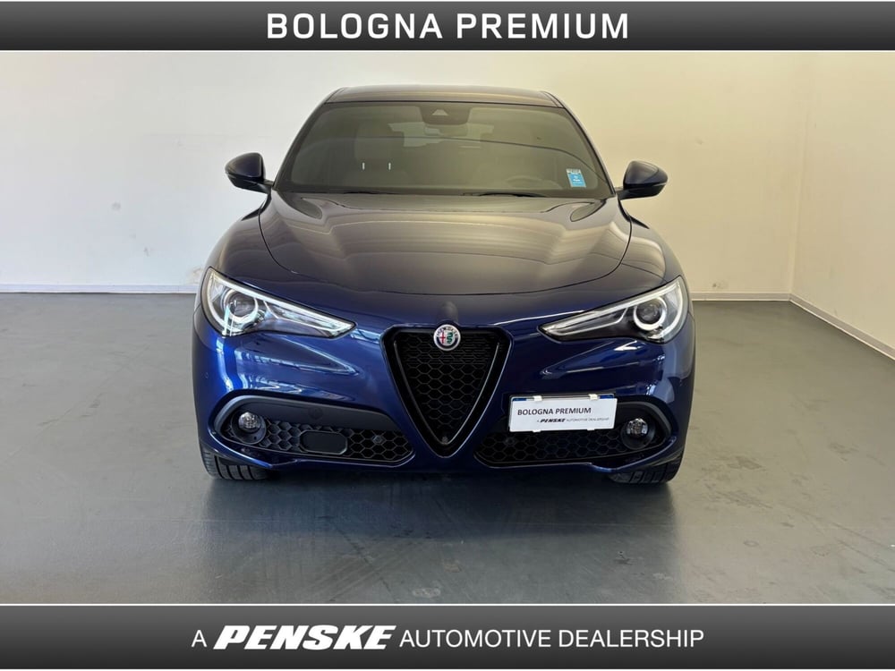 Alfa Romeo Stelvio usata a Bologna (7)