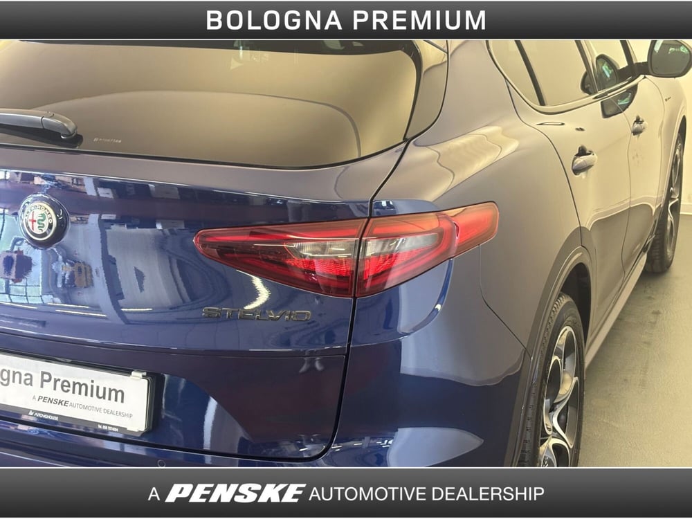 Alfa Romeo Stelvio usata a Bologna (9)