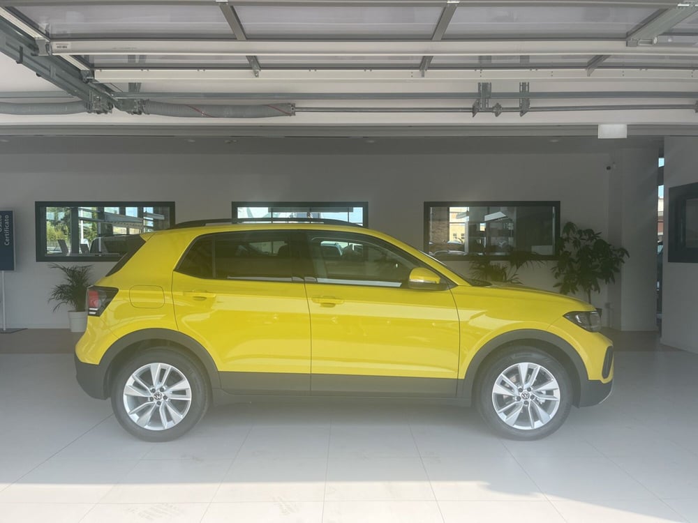 Volkswagen T-Cross nuova a Salerno (5)