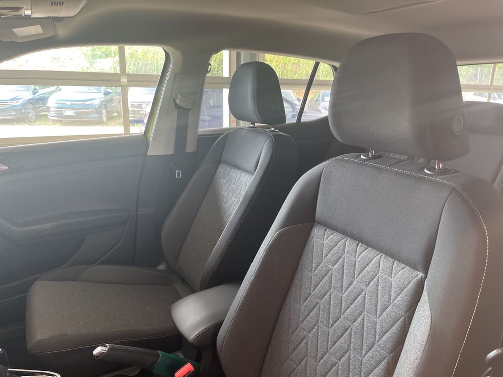 Volkswagen T-Cross nuova a Salerno (8)