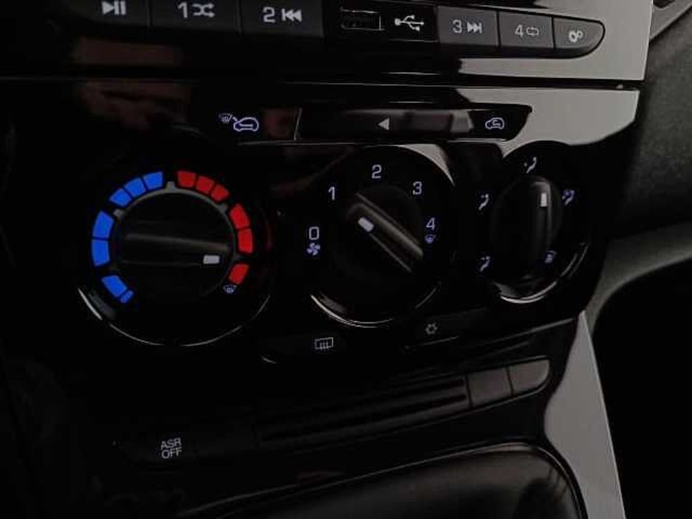 Lancia Ypsilon usata a Venezia (14)