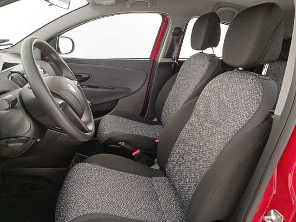 Lancia Ypsilon usata a Venezia (17)