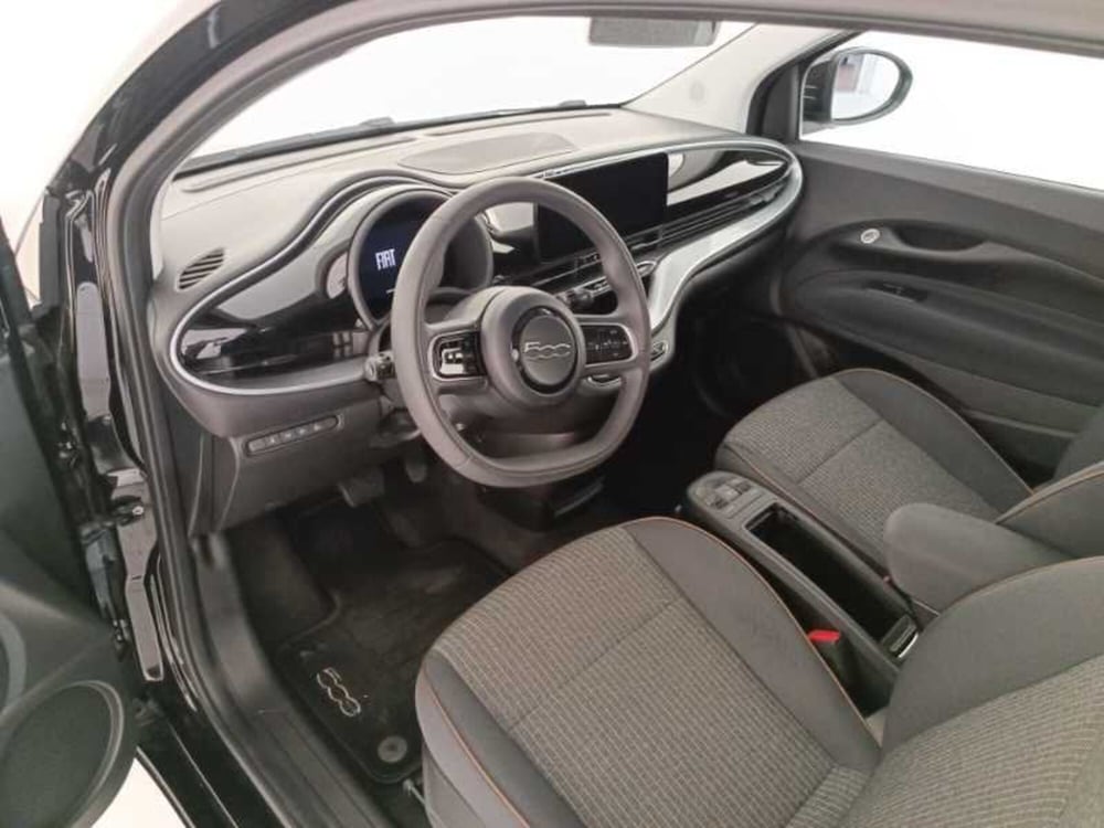 Fiat 500e usata a Treviso (10)