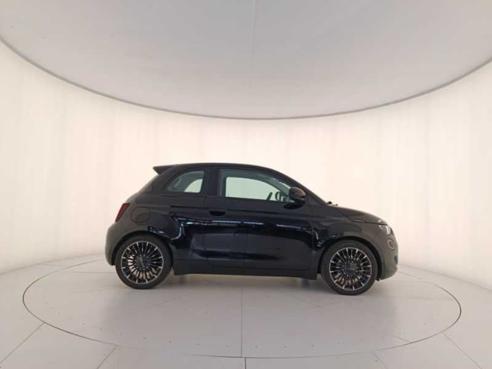 Fiat 500e usata a Treviso (7)