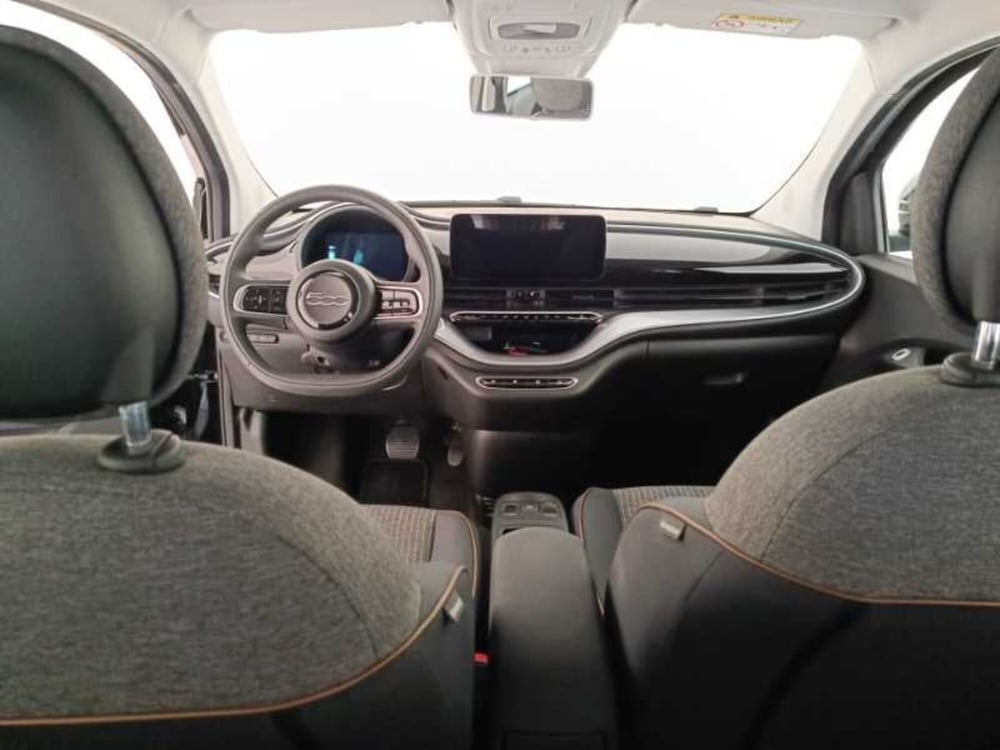 Fiat 500e usata a Treviso (9)