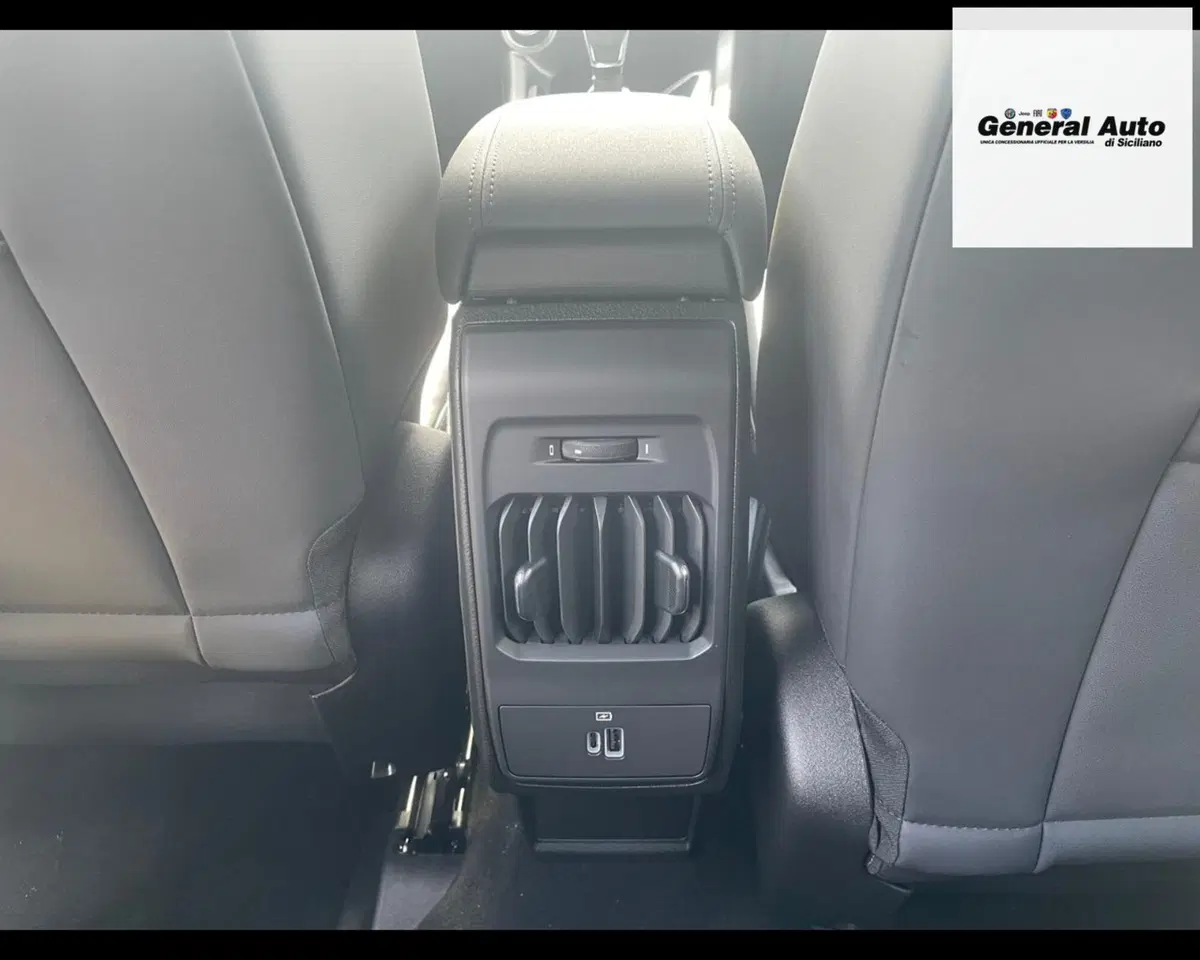Alfa Romeo Tonale nuova a Lucca (17)