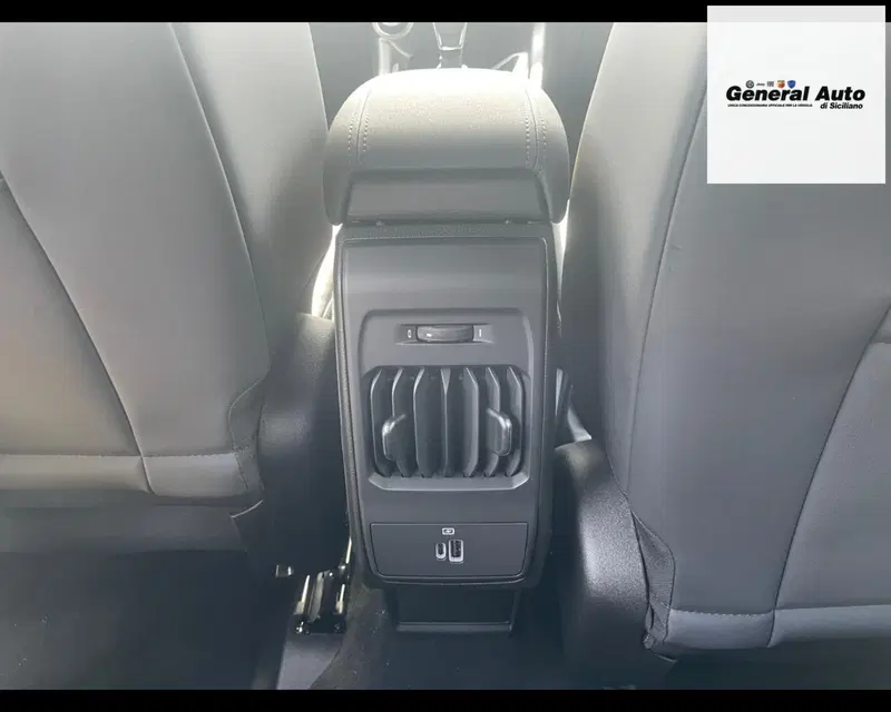 Alfa Romeo Tonale nuova a Lucca (17)