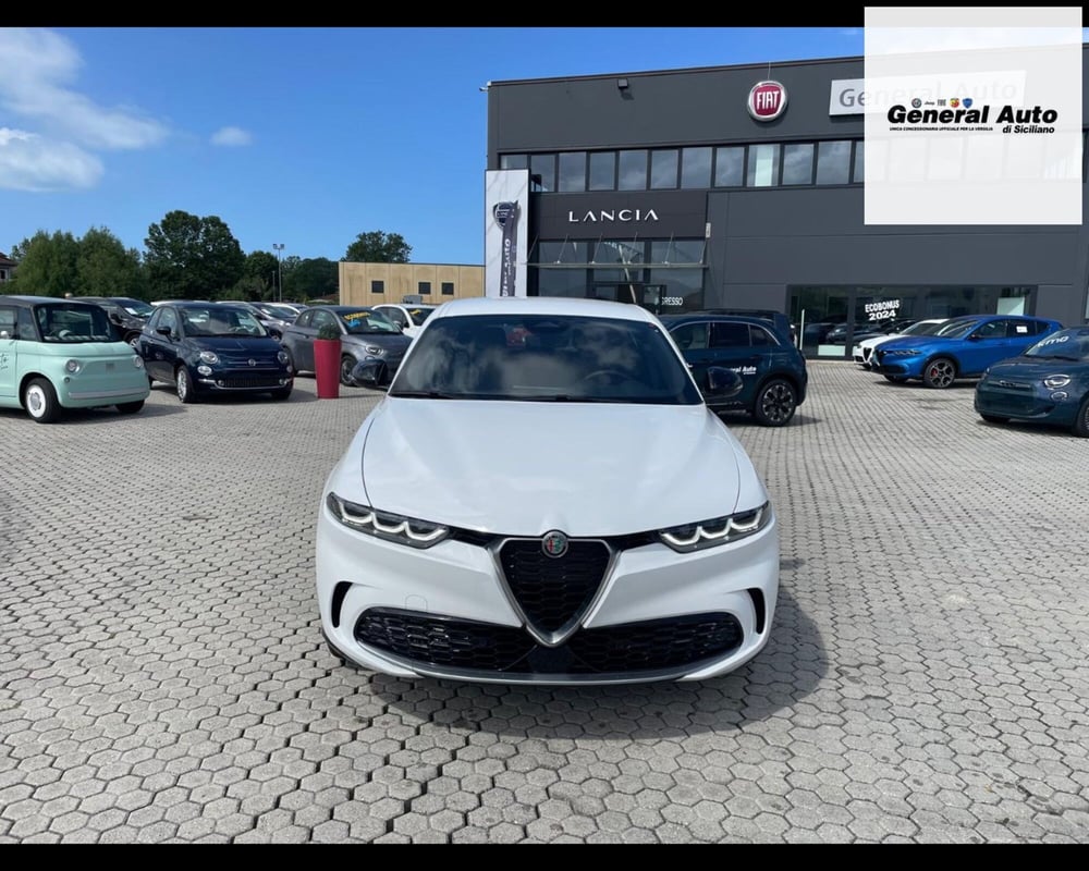 Alfa Romeo Tonale nuova a Lucca (2)